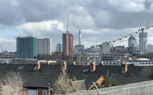 Captivating 1-bed Apartment in Birmingham