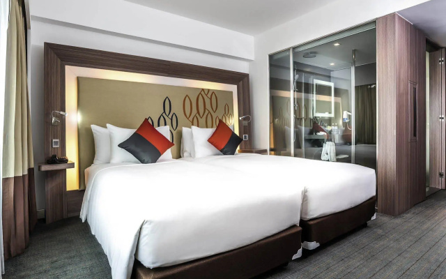 Hilton Garden Inn Bangkok Silom