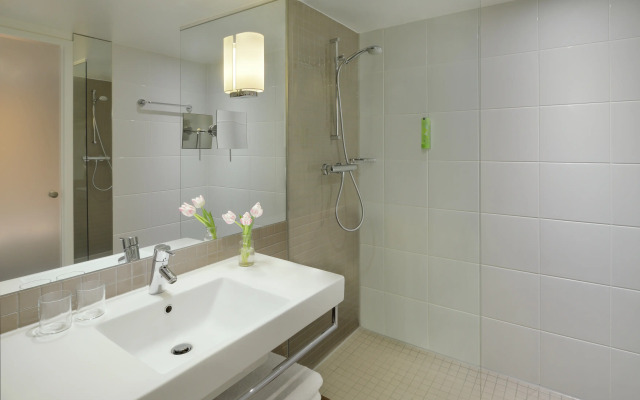 Mövenpick Hotel Amsterdam City Centre