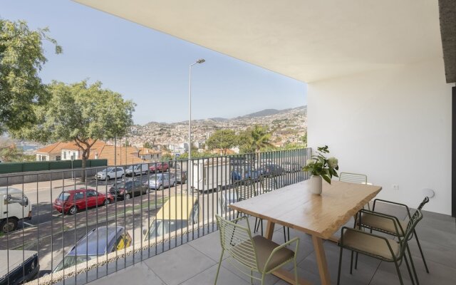 Casas do Miradouro 6 by Heart of Funchal