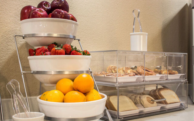Comfort Inn & Suites at Talavi