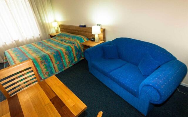 Bay Executive Motel