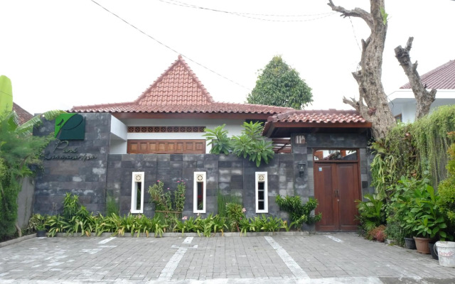 Puri Langenarjan Guest House