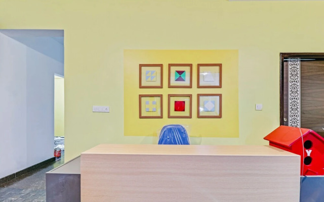 Oyo Home 39445 Cozy Stay Fortis Hospital