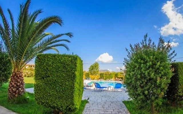 Derekas Studios & Apartments