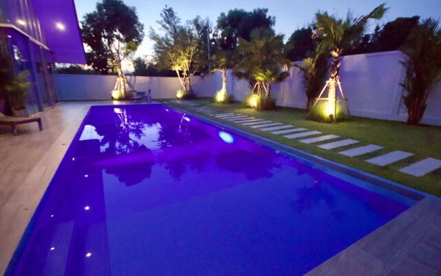 The Summit Private Pool Villa