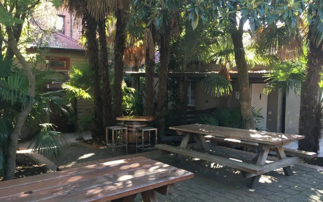 Healesville Garden Accommodation — The Grand Hotel