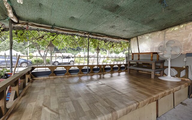 Songnisan Dongsan Minbak Pension