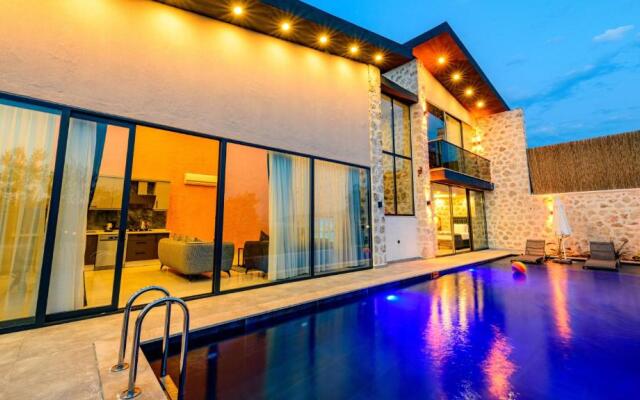 Zen - 2 Bedroom with jacuzzi in Kalkan Çayköy