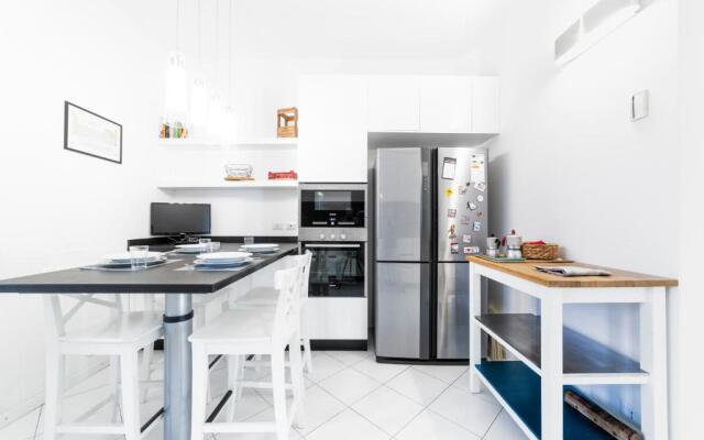 Loreto Elegant Flat