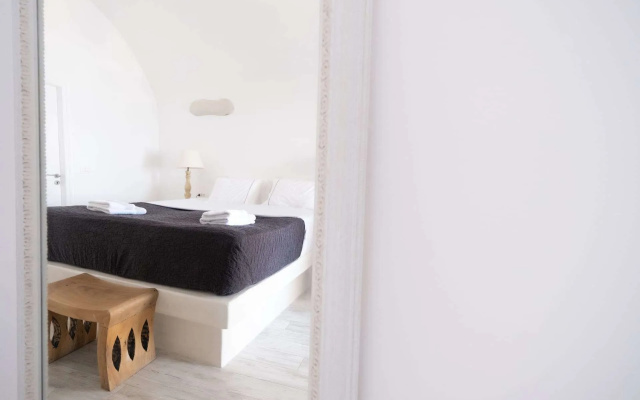 Anemos Cave Suites