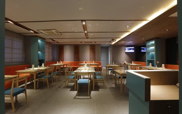 The Link Yangon Boutique Hotel