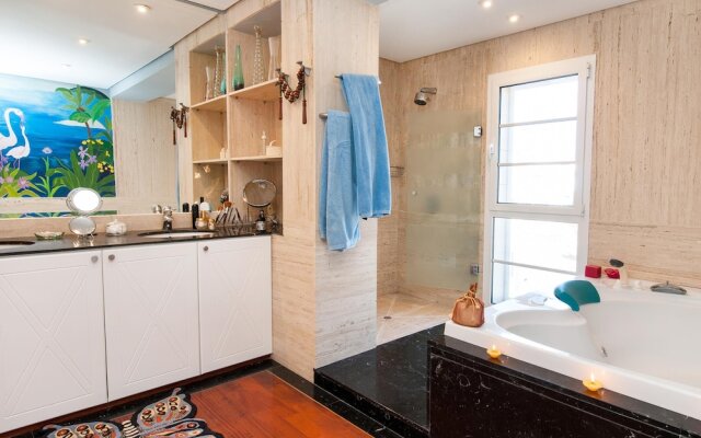 Superb Villa In Sonnenland For 12 Pers