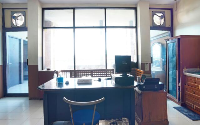 OYO 91415 De Wijaya Hotel