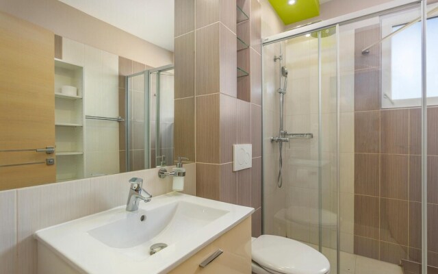 Amazing Apartment in Njivice With Wifi and 3 Bedrooms