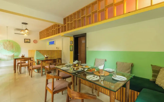 Locomo Boutique, Morjim - Stay Work Eat