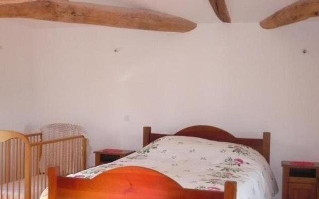 Gîte Saint-Georges-de-Baroille, 4 pièces, 7 personnes - FR-1-496-170