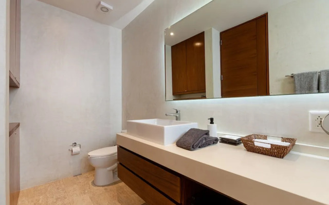 Room fully equipped Spa and gym free