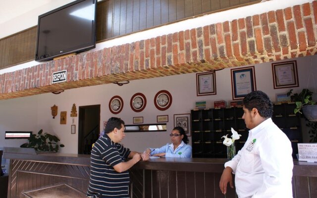 Hotel Los Sauces Villa del Carbon