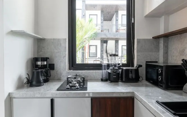 Sebelas Apartments by EVDEkimi