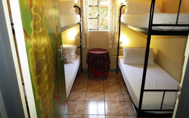 Riverlodge Backpackers