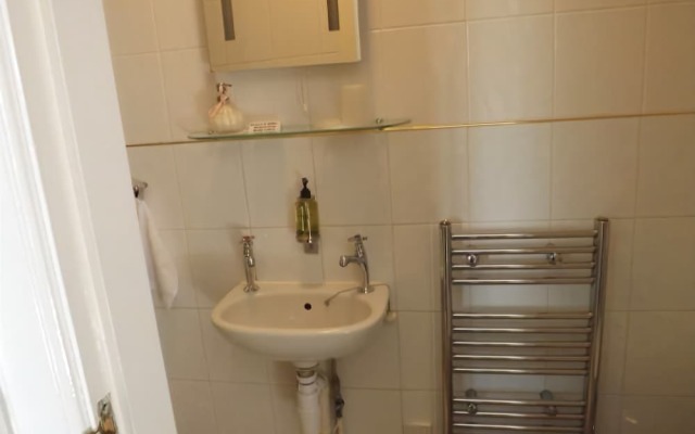 Pitreavie Guest House