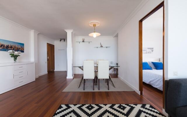 Stunning Double Bedroom Apartment