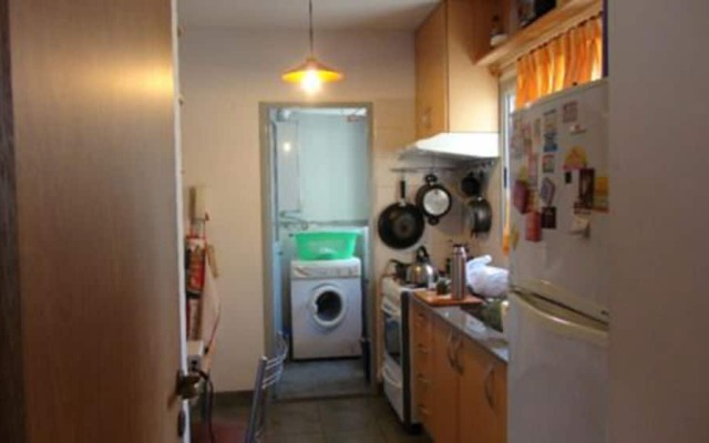 Sunny 2 Bedroom Apartment