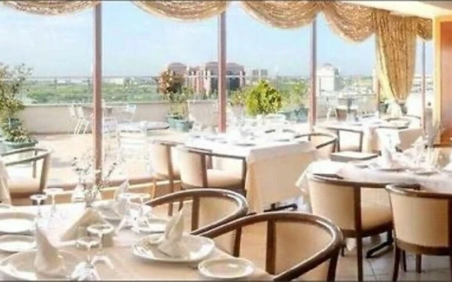 Acy Hotel