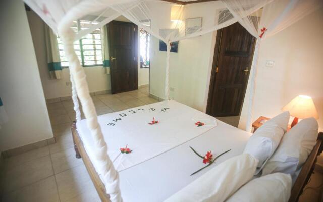 Watamu Beach Cottages B&B