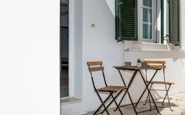 Manouk s - Two Bedroom Apartment