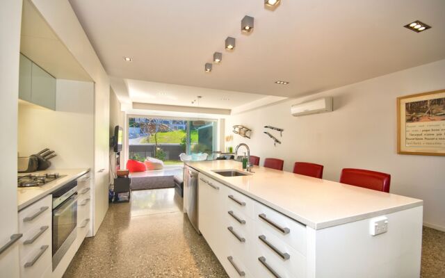 Modern Sanctuary at Kent Street