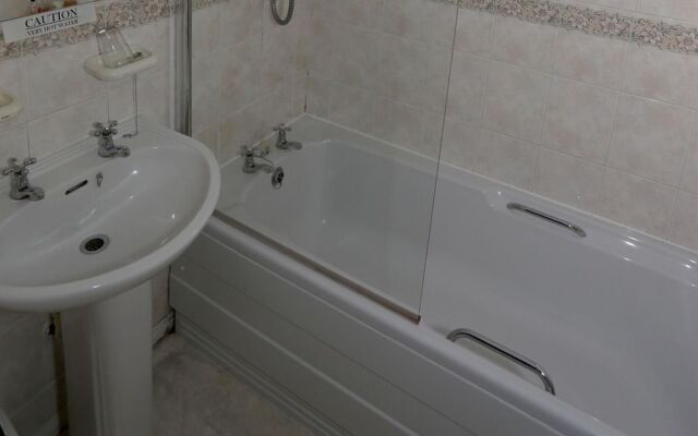 Beechwood Close Hotel