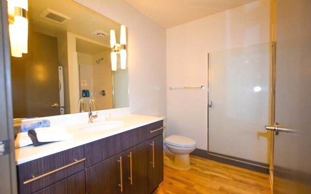 Belltown Pike Place Suites by Luxe Hubs