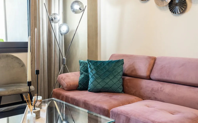 Ventiri Lofts - Luxury Penthouse w Home Cinema