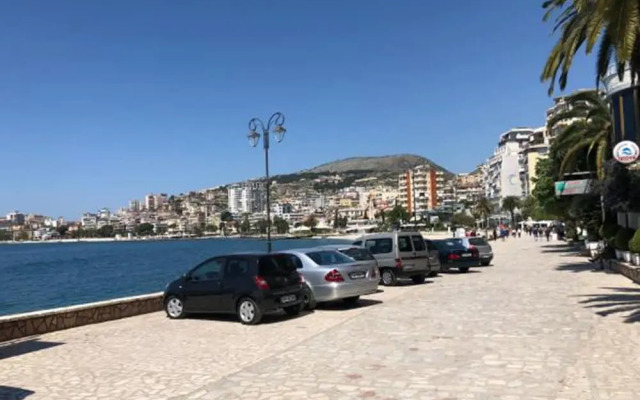 Lidis Apartments