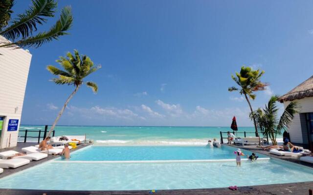 Deluxe Suite Beachside, Private Beach Club and Golf