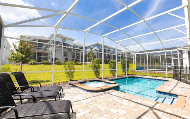 9018cg 6 Bedroom Home