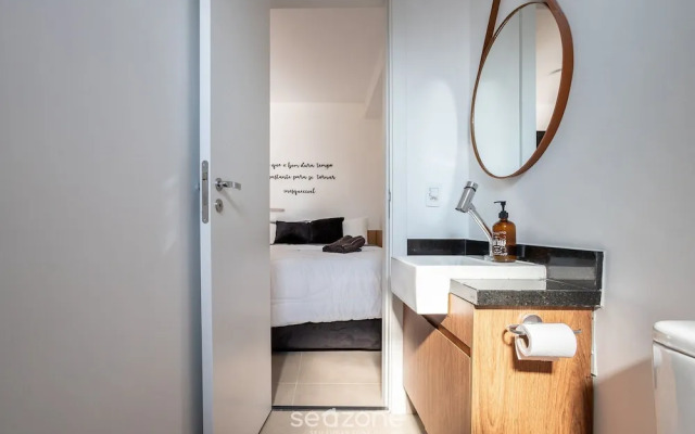 Studio 300m From the Indianopolis Metro Ois1003