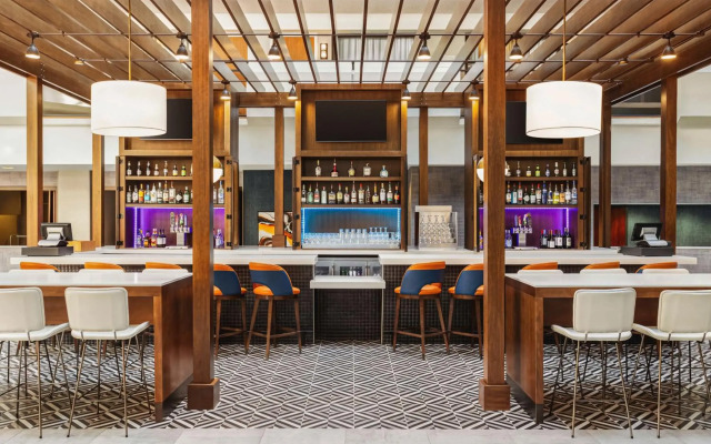 Embassy Suites by Hilton Kansas City Overland Park