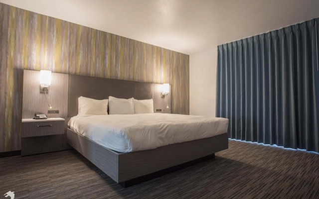 Vanllee Hotel and Suites