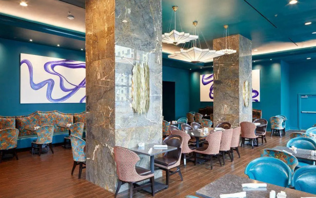 Deluxe Canal Street 2BR Suites by Sonder