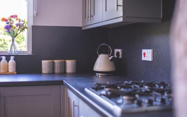 Calm Scottish Country Escape with Hot Tub Sleeps 6