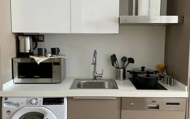 Brand-new Studio Apartment Near Mall of Istanbul