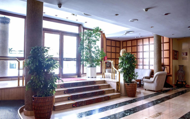 Tibur Hotel
