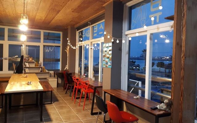 Woljeong view Guesthouse - Hostel