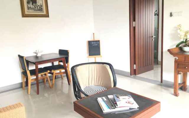 Dim House Jimbaran