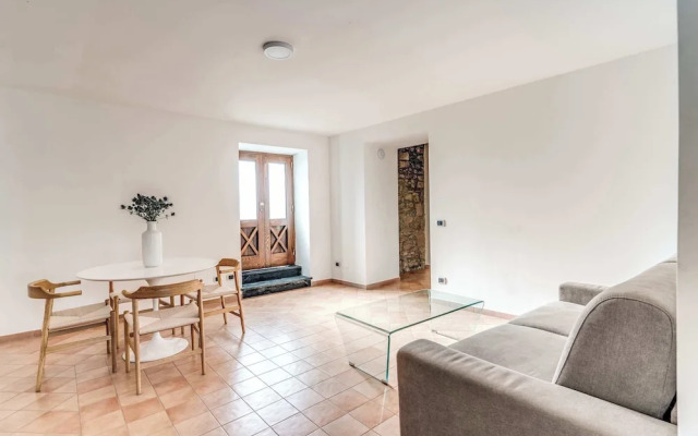 Giulia 3 Villa Apartment Shared Pool Sea Views