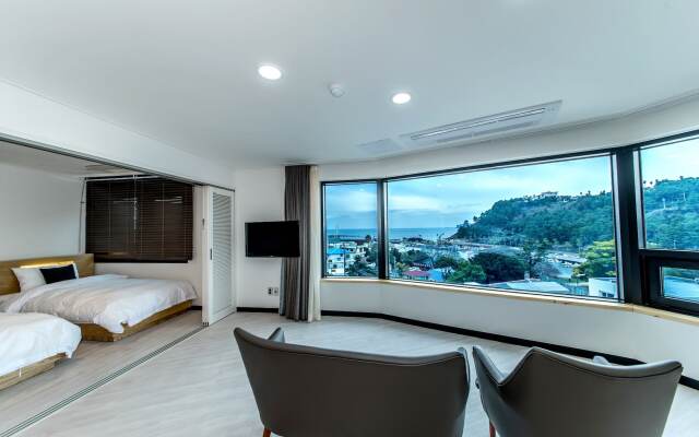 Nine Boutique Hotel