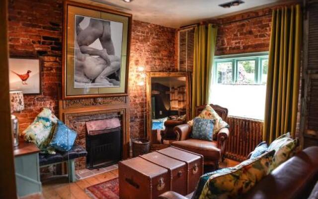 Roebuck Inn